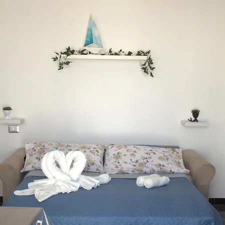 Apartment D&c House *